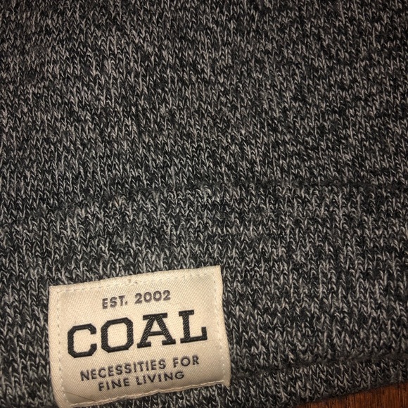 Skater beanie/ winter hats - Picture 3 of 4